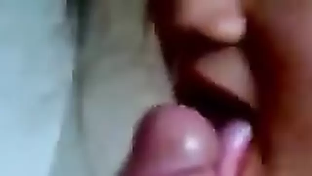 Красивый минет от кавказской подруги